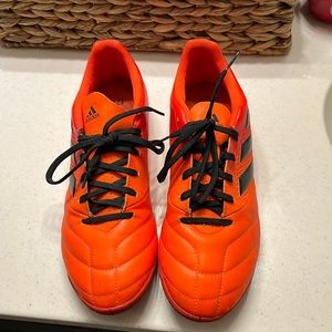 Adidas indoor soccer shoes mens 10 1/2